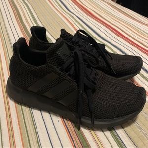 ADIDAS BLACK RUNNING SHOES